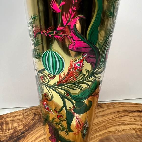 Starbucks RARE Christmas Reindeer Tumbler Gold Green 2024 Topper Straw 24 oz NWT - Picture 10 of 16